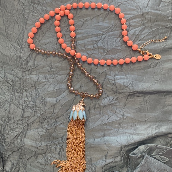 Vintage 70’s beaded long gold tassel pendant necklace crown 👑 style 40”L - Picture 7 of 11